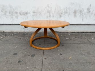 Mid century Lazy Susan top round coffee table.