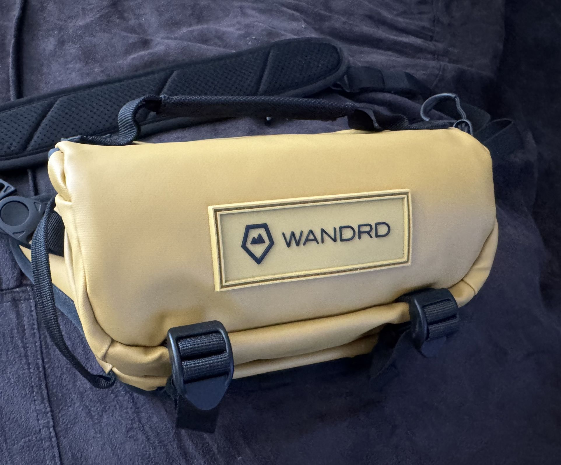 WANDRD Rogue Sling 3L - Yellow - Camera Bag
