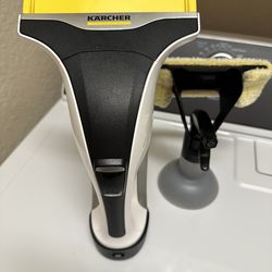 Kärcher Electric Window Vacuum Squeegee - Cleans Showers, Mirrors, Glass, and Countertops - Electric Squeegee