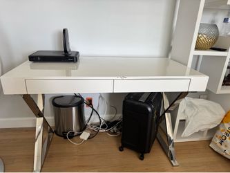 Z gallery desk