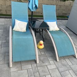 pool chairs with the table
