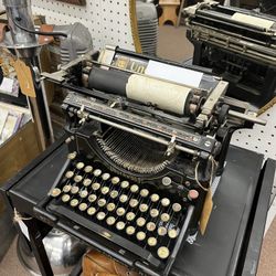 Antique Underwood No. 5 Typewriter