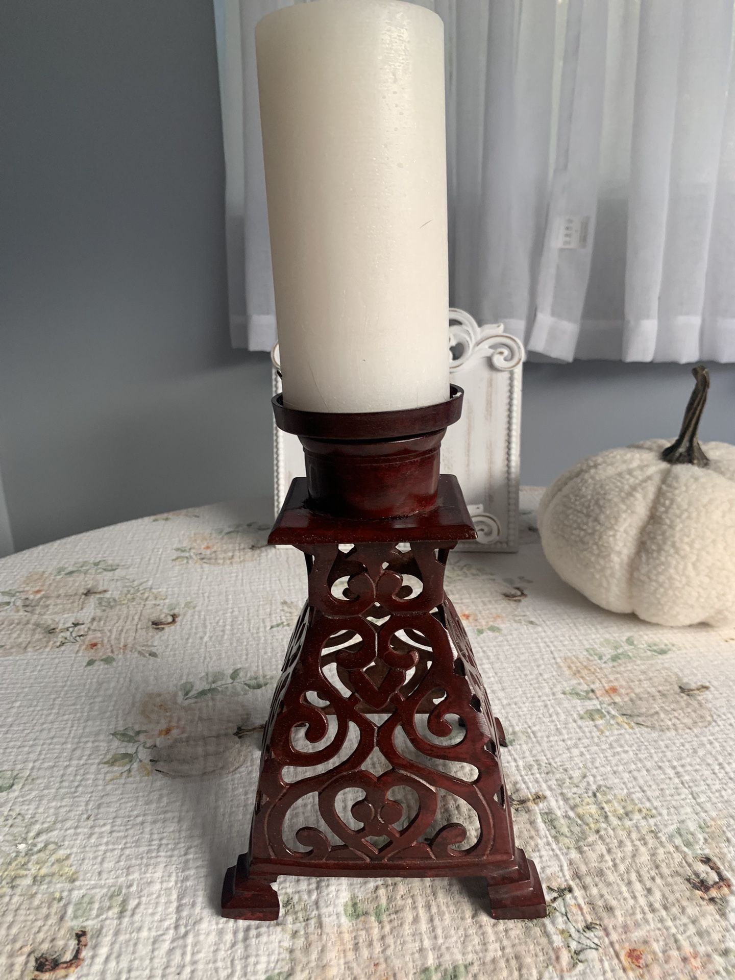 Burgundy Candle Holder - Medium