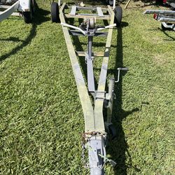 Aluminum trailer for small boat up to 20’Ready to load