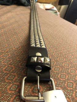 Hot topic three row pyramid belt