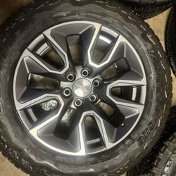 Chevy 20’s With Bridgestone Dueler A/T Tires