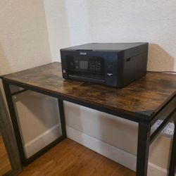 DESK$50 🏃‍♀️ WIRELESS  PRINTER $40!!!