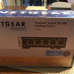 New Netgear ProSafe 5-port 10/100 Desktop Switch FS105