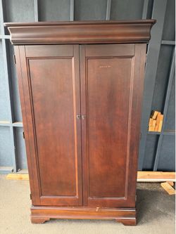 Basset armoire