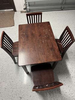 Small wood Table + 4 Chairs