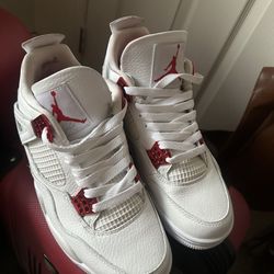 JORDAN 4s 8.5 