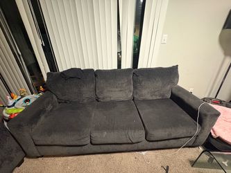 Great couch & love seat
