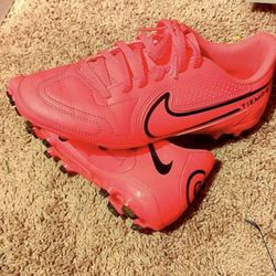 Hot Pink 5.5 Youth  Shallow Nike Tiempo Sport Cleats