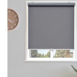 Blackout rolls shade