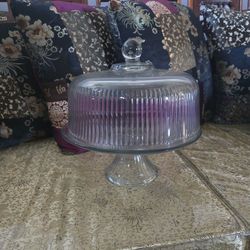 Glass domed cake plate