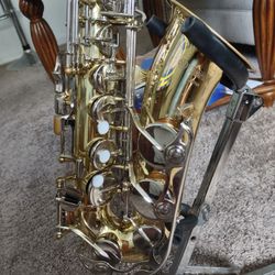 Alto Saxofón Yamaha Yas 23