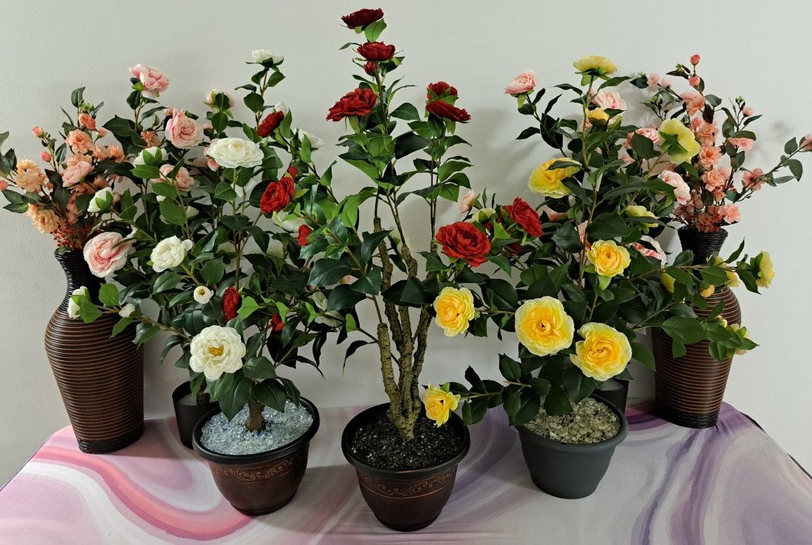 SPECIAL ... ROSE 🌹... Faux Camellias / Planters & Vases @ Lasting Creations