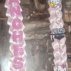 Graduation Lei $30