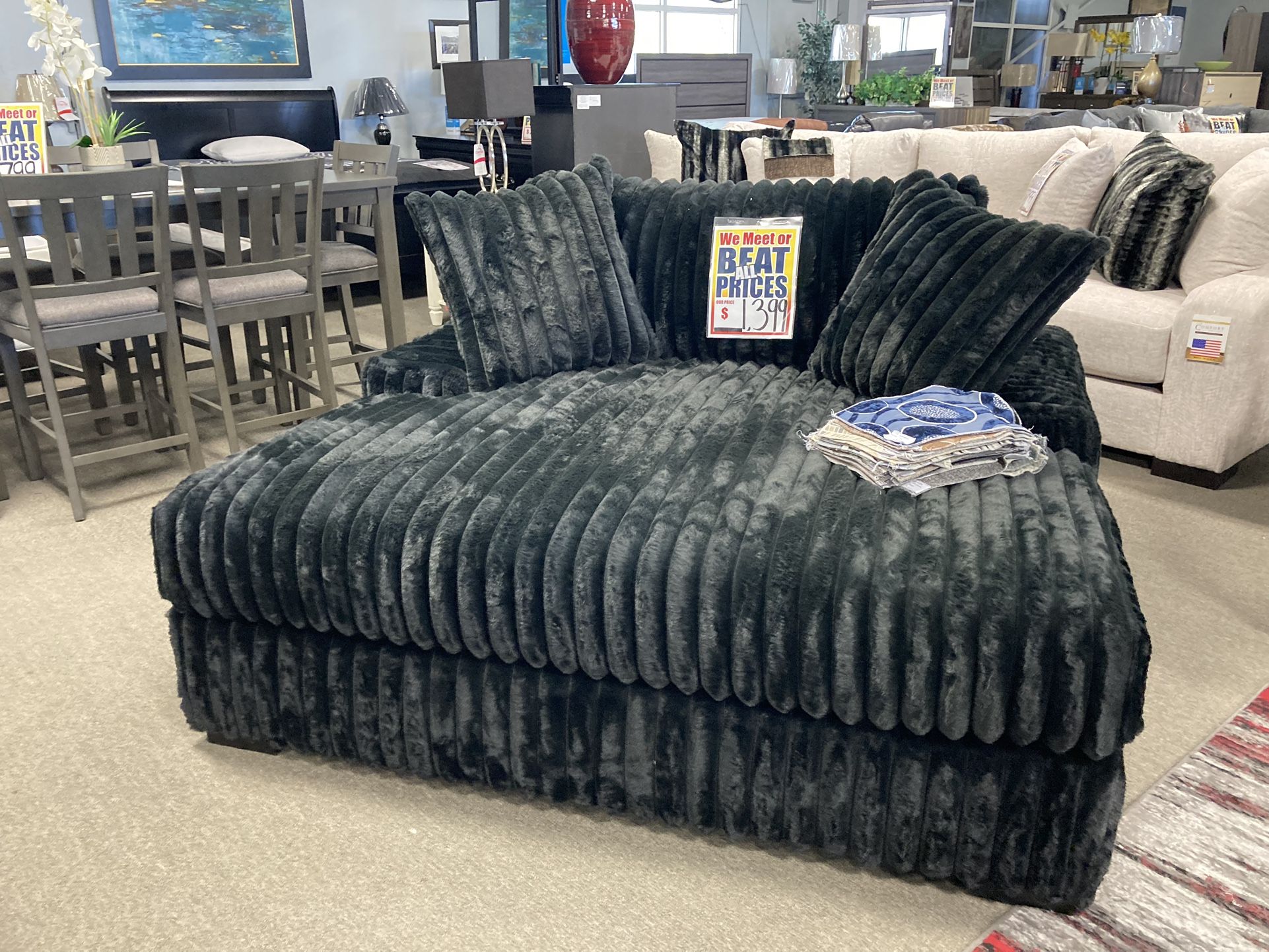 black sofa 🖤🔥 $1,299