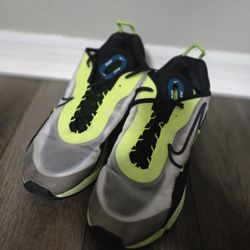 Nike Air Max 2090 – Size 12.5 – Volt/Blue Fury