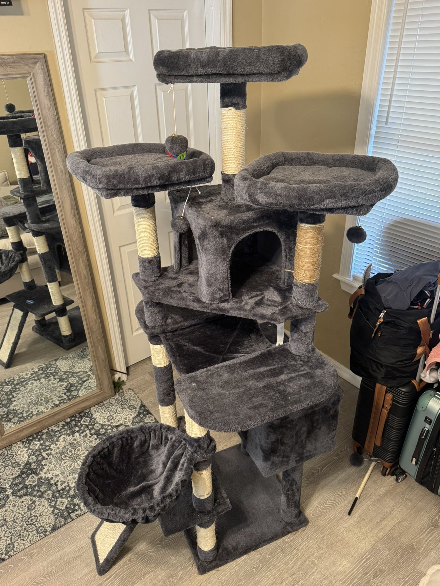 GREY CAT TREE