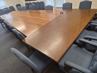 Wood tables perfect conditions only $250 with delivery