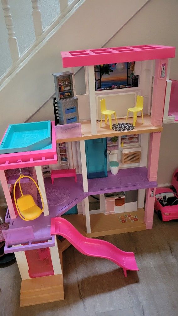 Barbie Dreamhouse Great Condition 