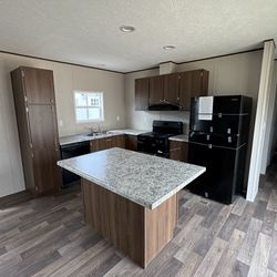 4 Bedroom Mobile Home For Sale