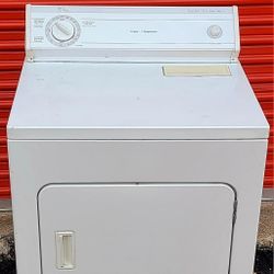 GAS DRYER 110 V EXCELLENT CONDITION AND VERY CLEAN 