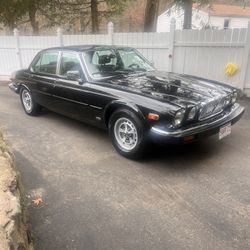 1987 Jaguar XJ6 