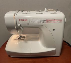 Singer Sewing Machine New In box 