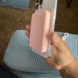 Portable Magnetic Phone Charger 