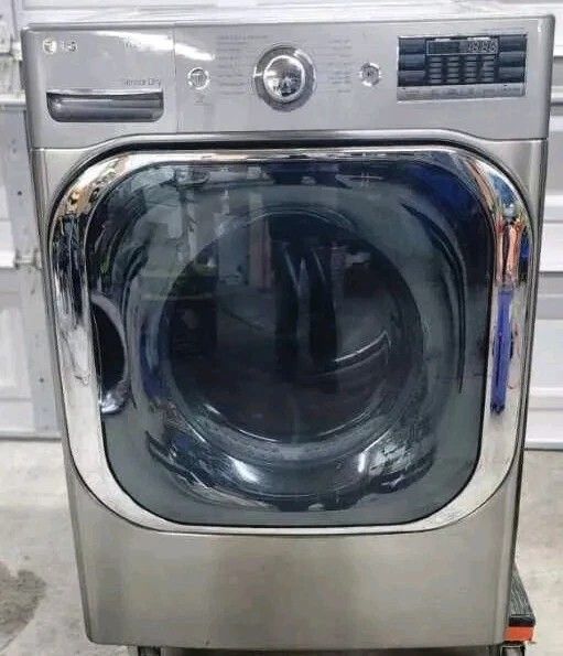 This LG DLEX8000V Smart Electic Front-LoadernDruer4