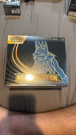 Pokemon TCG Mega Evolution Lucario Etb 