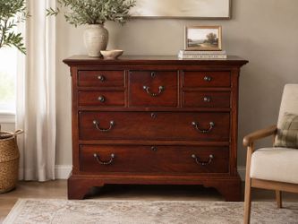 Stanley Furniture 7-Drawer Bachelor’s Chest Wood Dresser