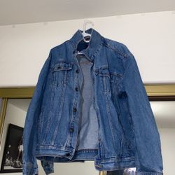 XL Roundy Ridge Denim Jacket!