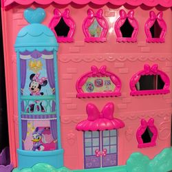 Minnie House 