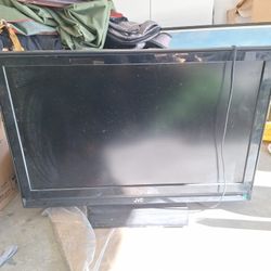 TV 32" JVC WORKS FINE 20.00
