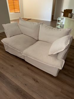 Love seat
