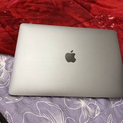 MacBook Pro 13 Inch