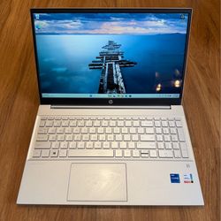 HP Pavilion 15-eg0 core i7 11th gen 16GB Ram 500GB SSD Windows 11 Pro 15.6” UHD Touch Screen Laptop with charger in Excellent Working condition!!!!  S
