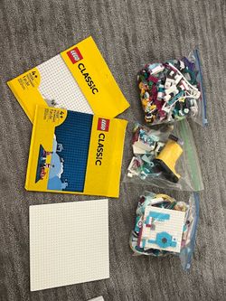 LEGO Classic Bulk Bricks and Baseplates Lot