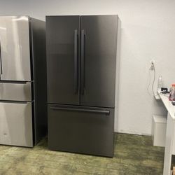 Bosch Matte Black French Door Refrigerator  6