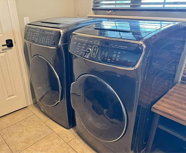 Samsung Flex Washer And Dryer Set for Sale in Seattle, WA OfferUp