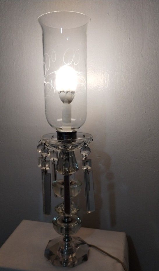 VINTAGE CUT CRYSTAL BOUDOIR - HURRICANE WITH PRISMS TABLE LAMP 21"×5"