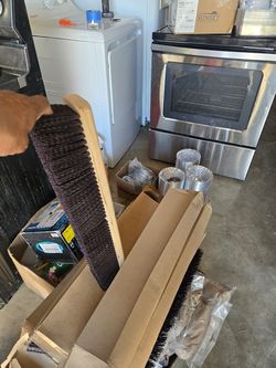 24" crimped garage brush maroon