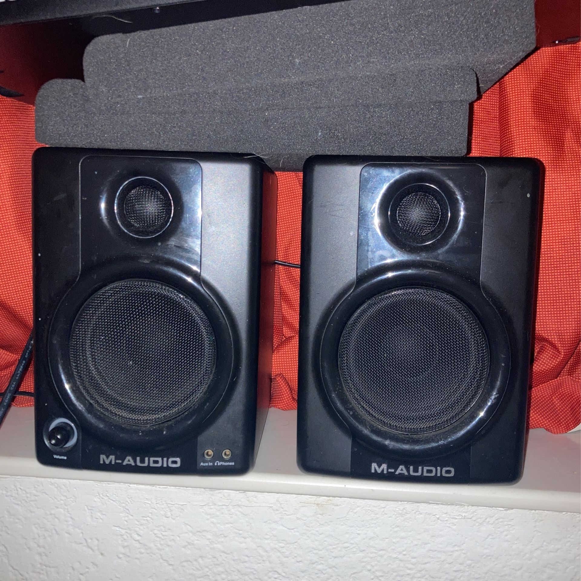 M Audio Av 40 Speakers