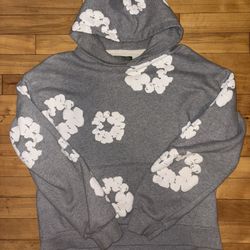 Denim Tears Wreath Gray Hoodie – XL