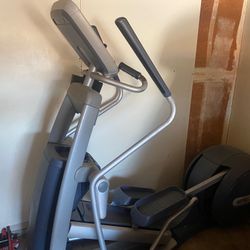 Precor Elliptical EFX 576i Machine