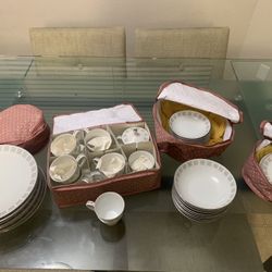 Fine China Dishes 